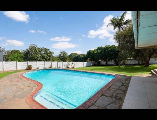 4 BEDROOM FREEHOLD FOR SALE IN SARNIA